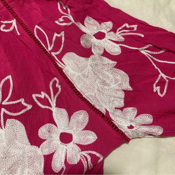 LIV Los Angeles Red Embroidered Blouse - Picture 9 of 10